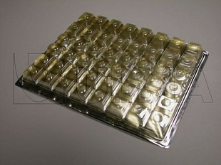 Упаковка конфет в модифицированную атмосферу (МГС) в жёсткий лоток на трей-силере